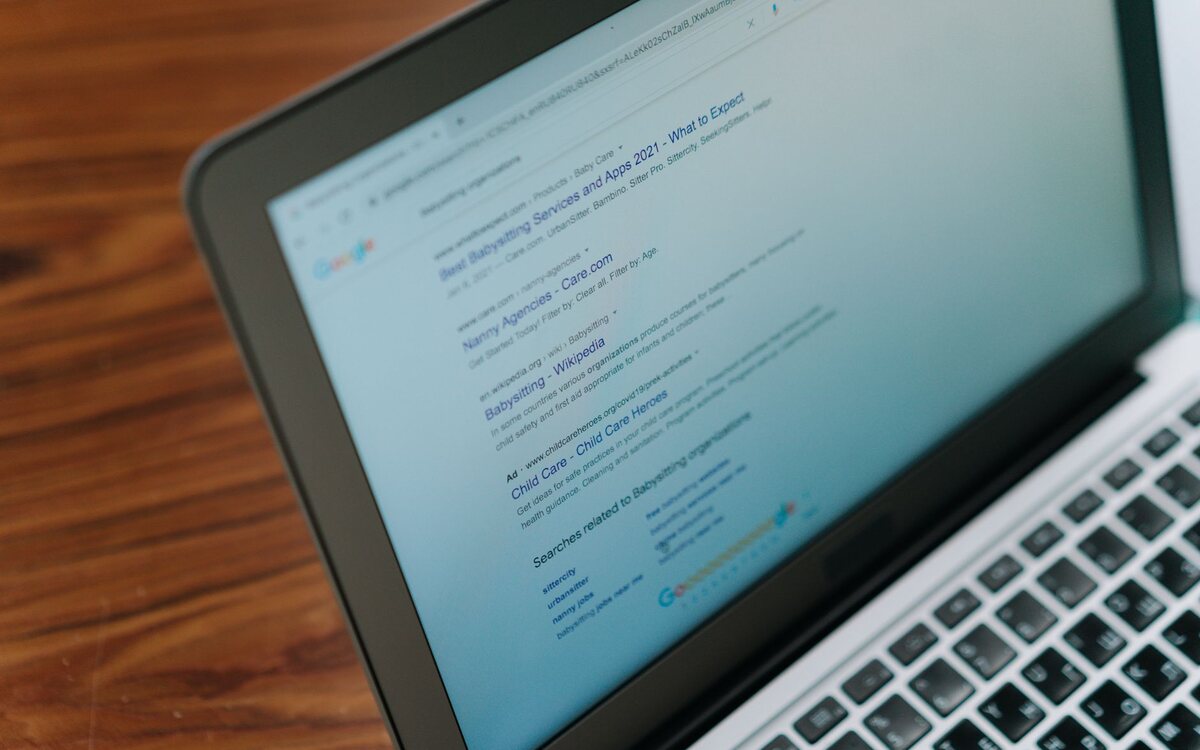 無料でGoogleにアフィリエイトを載せるには